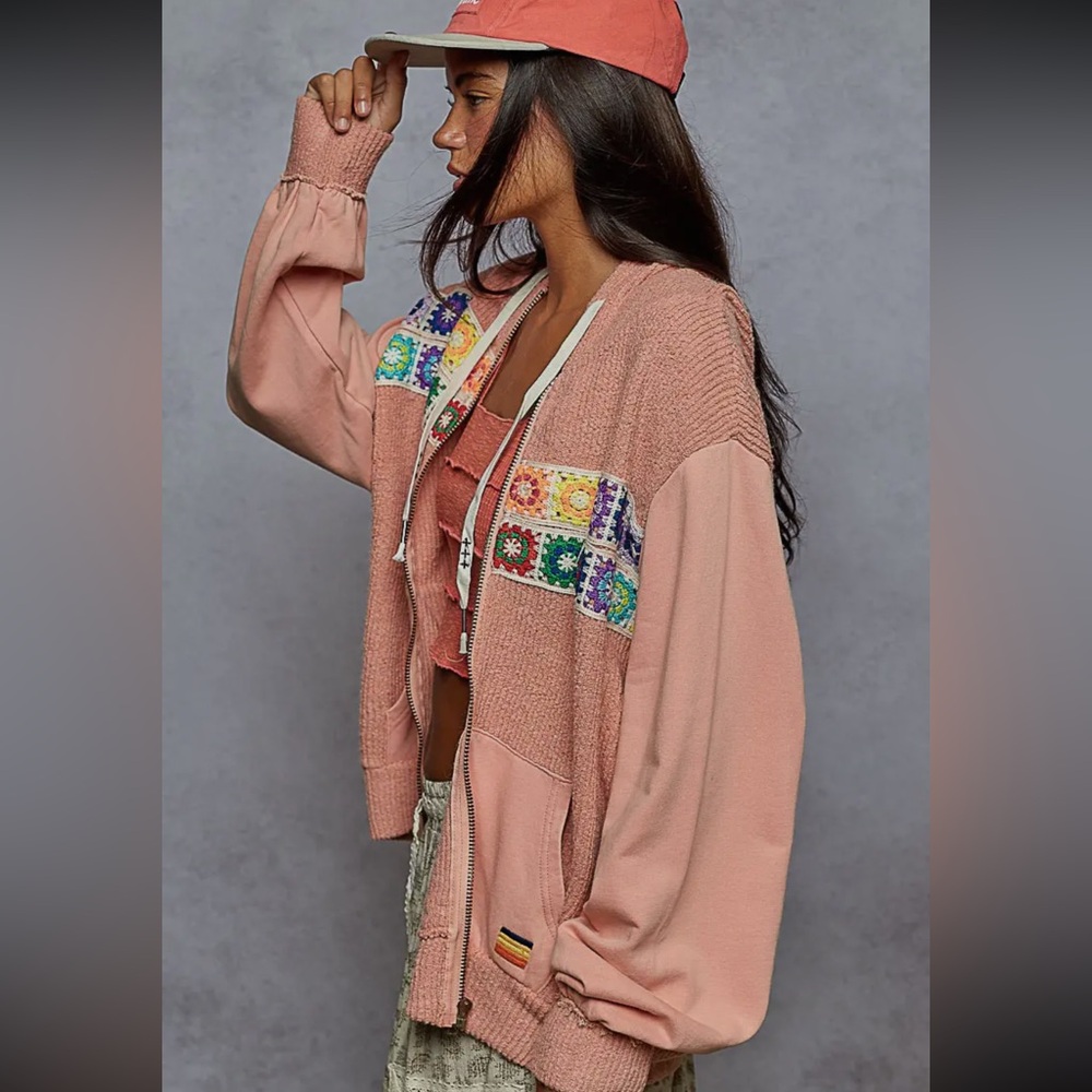 POL Contrast Sleeve Rainbow Grannie Square Pattern Detail Zipper Hoodie Jacket
